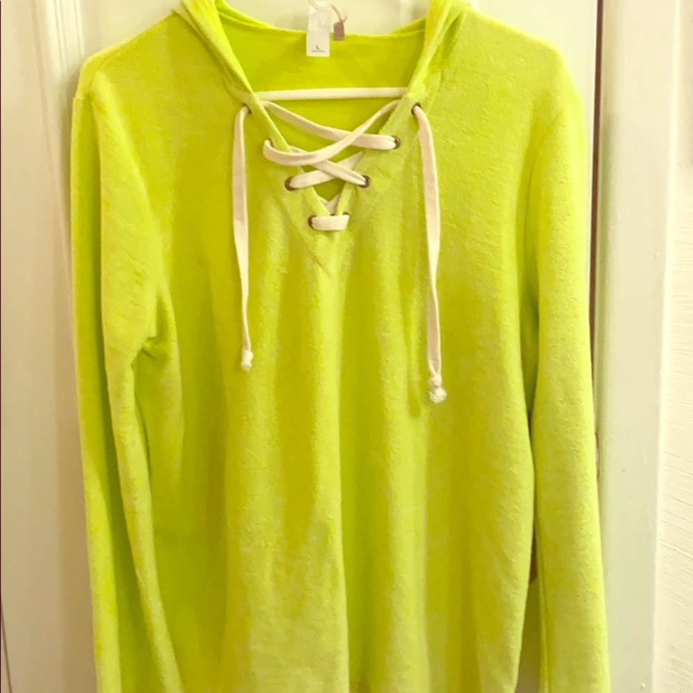 Green casual sweater